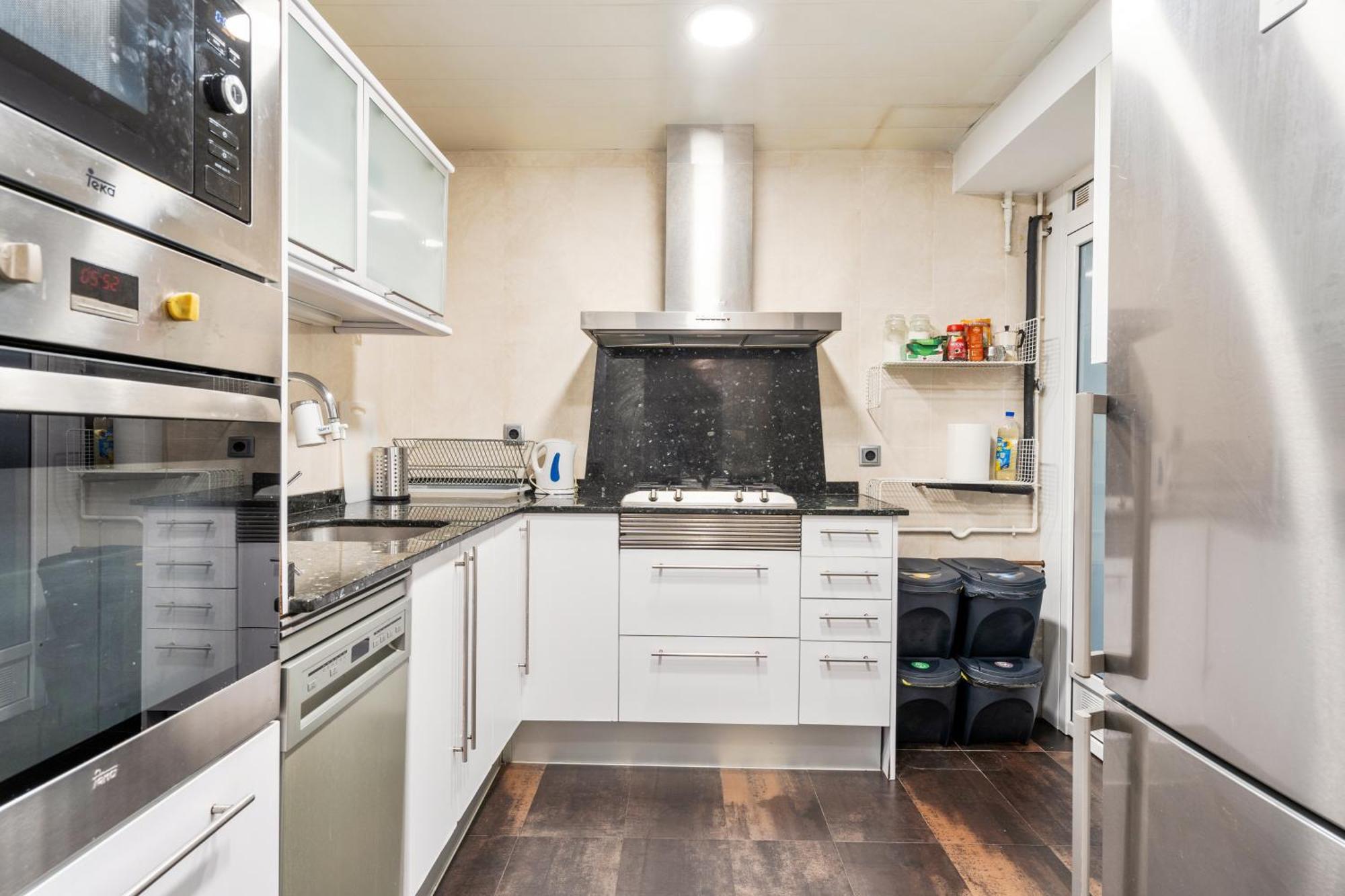Apartament Your In Office & Gym & Parking Free